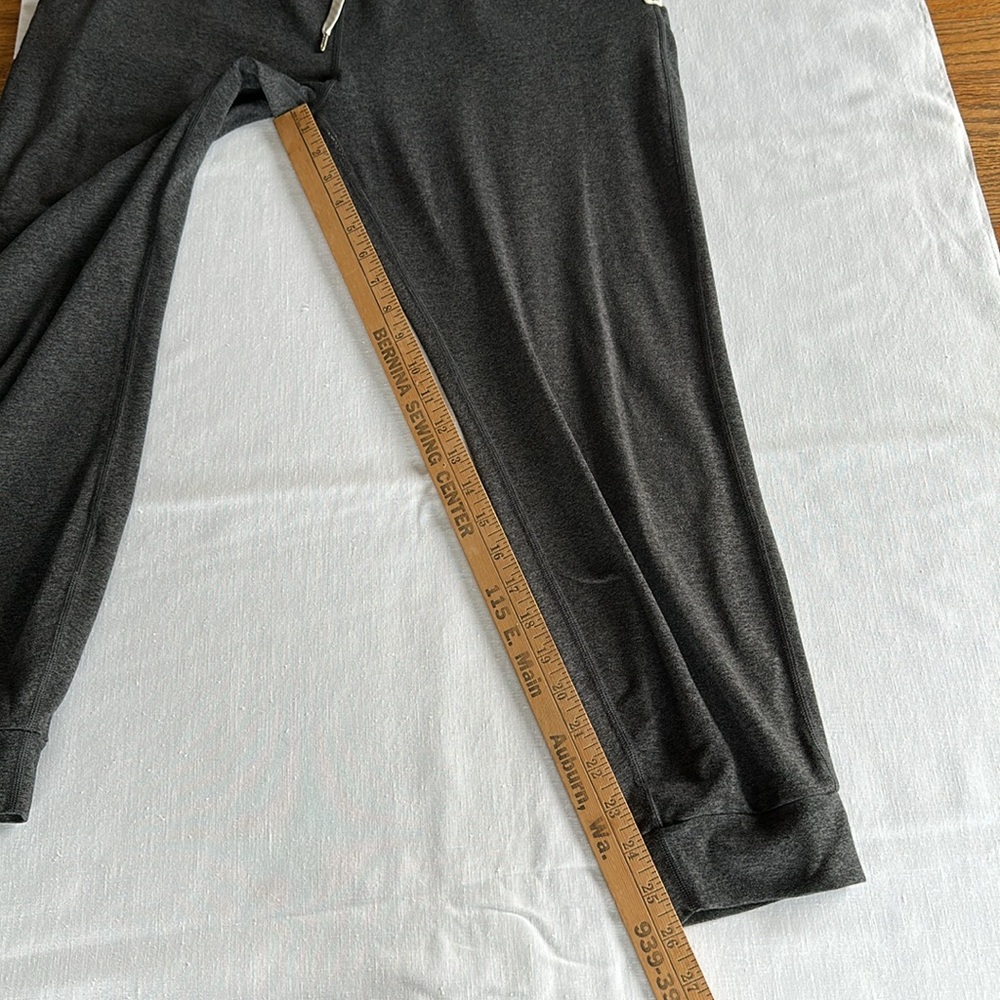 Vuori Performance Jogger Charcoal Heather Gray L - Picture 7 of 9